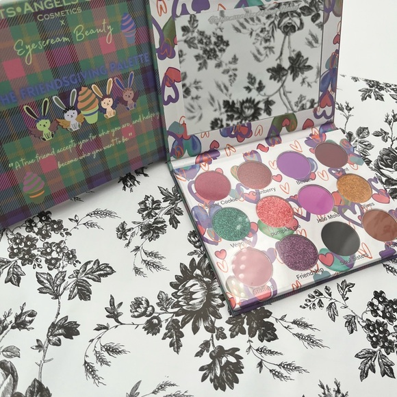 Saints Angels Sinners Friendsgiving eyeshadow palette - Picture 2 of 14